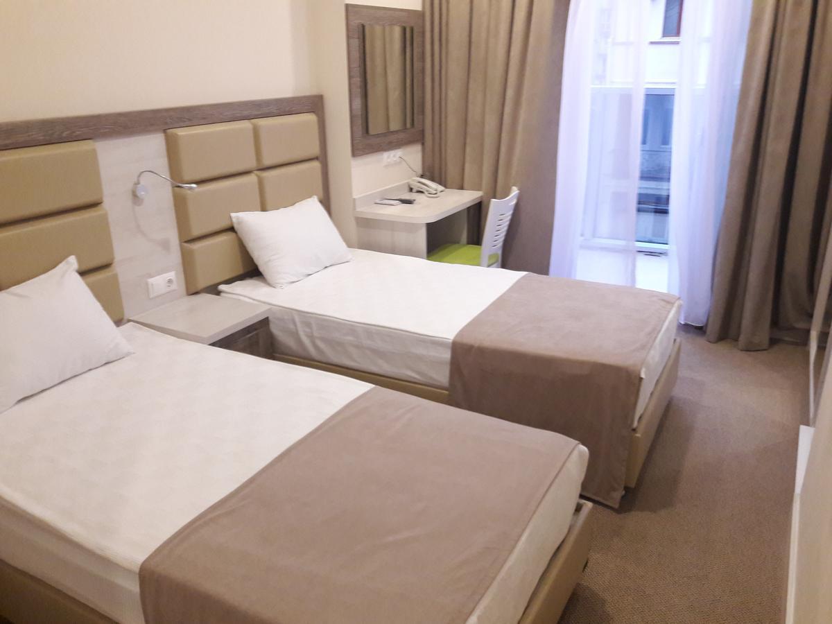 Hotel Green Glass 바투미 외부 사진