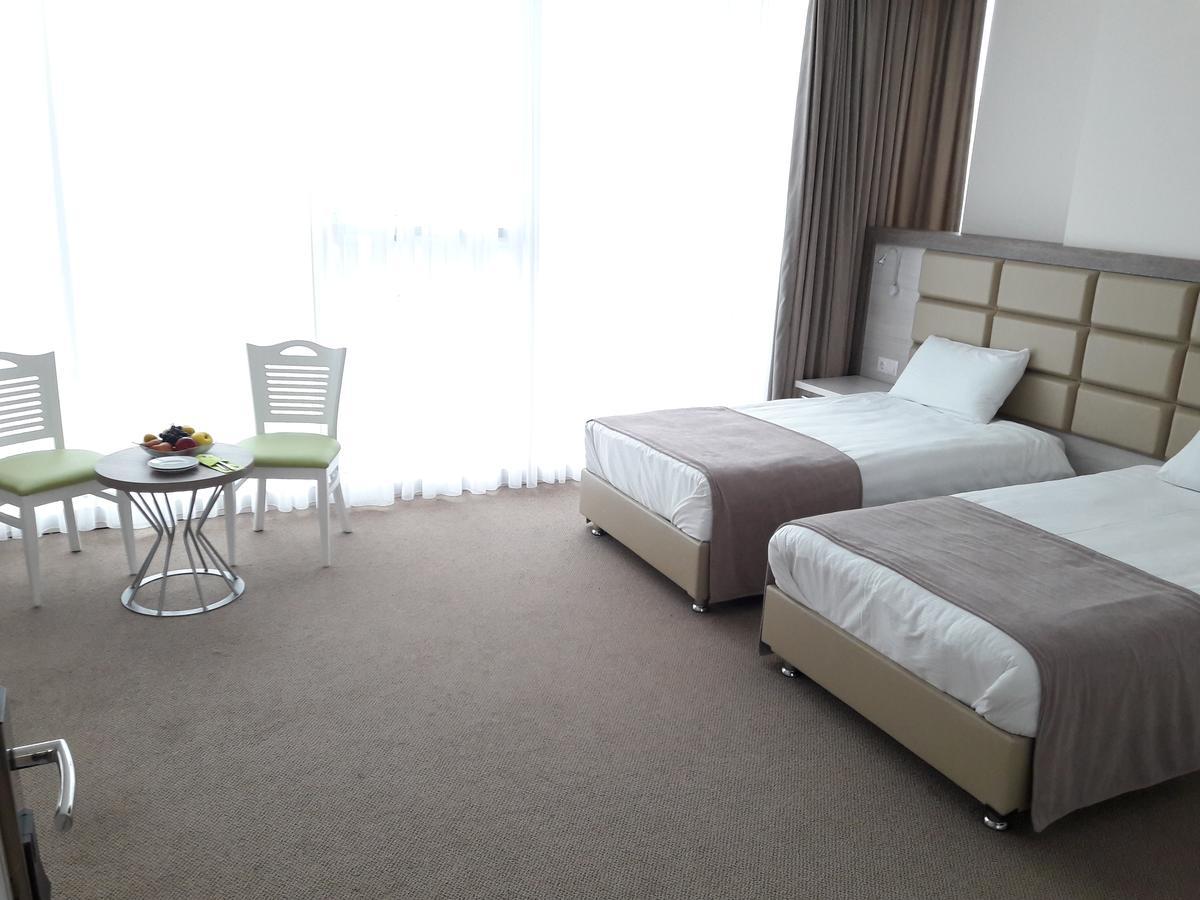 Hotel Green Glass 바투미 외부 사진