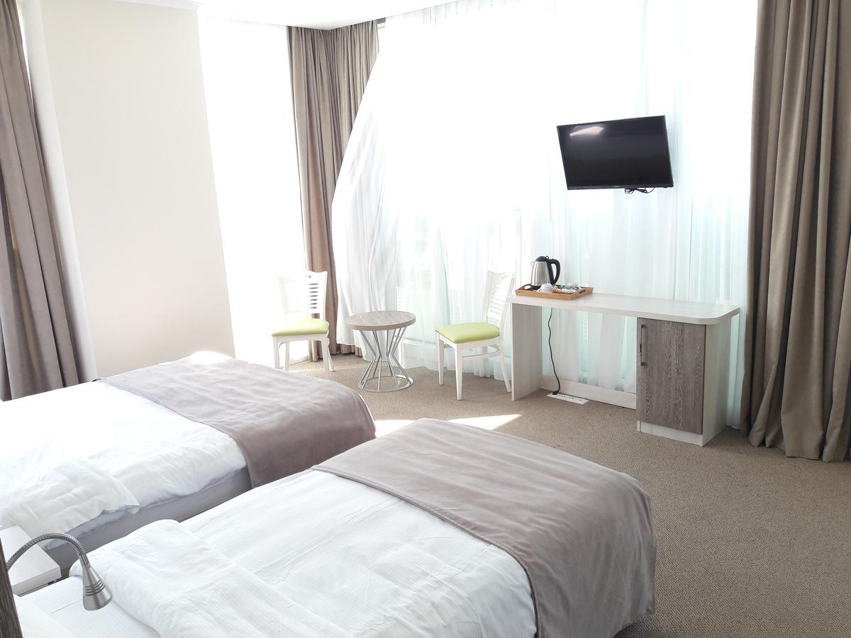 Hotel Green Glass 바투미 외부 사진