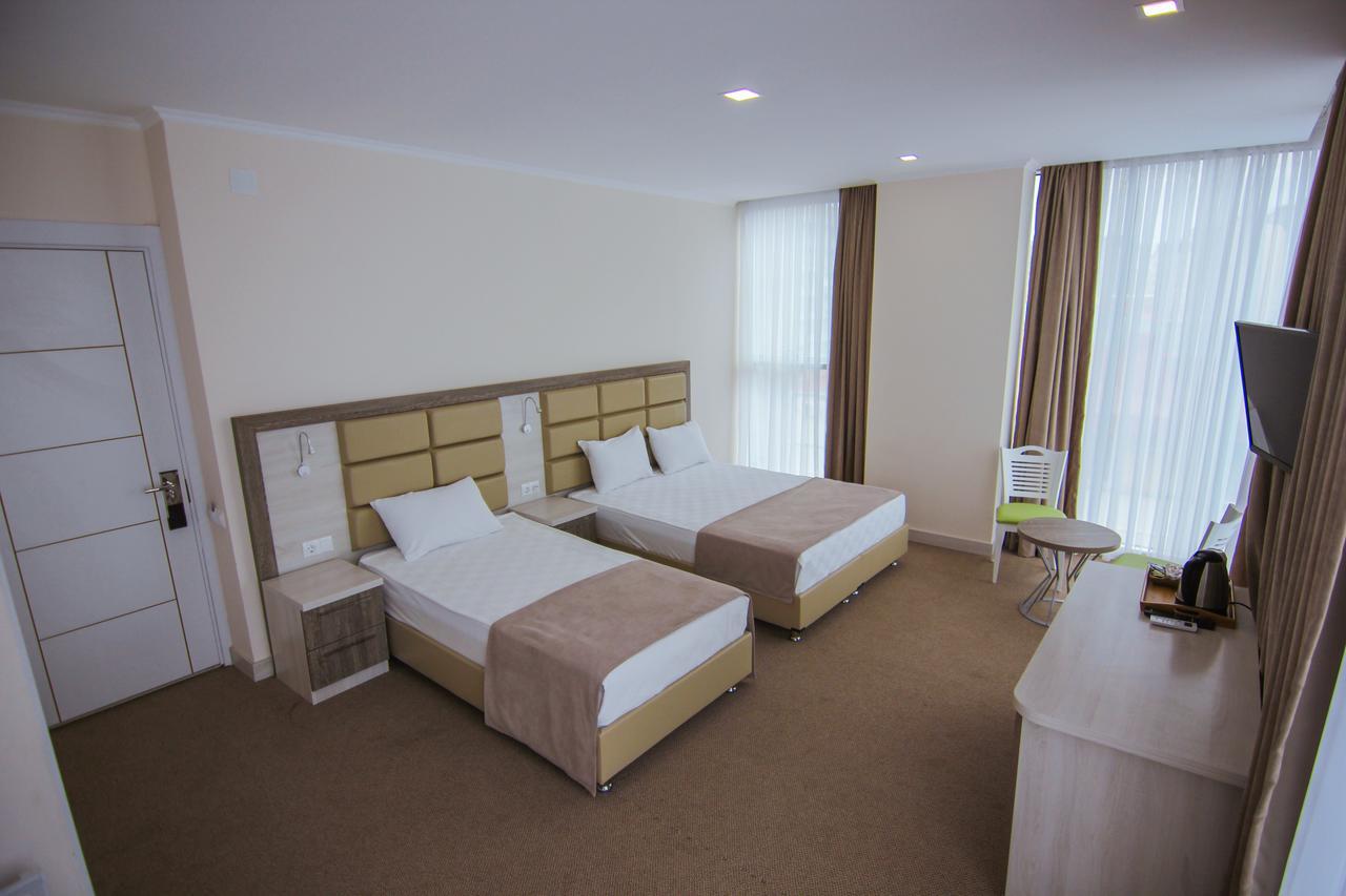 Hotel Green Glass 바투미 외부 사진